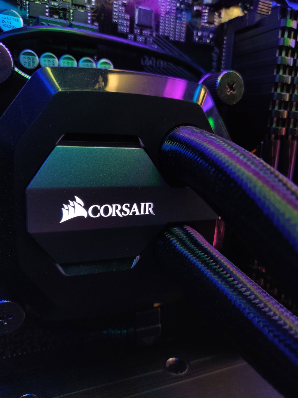 The AOI Corsair H100i v2