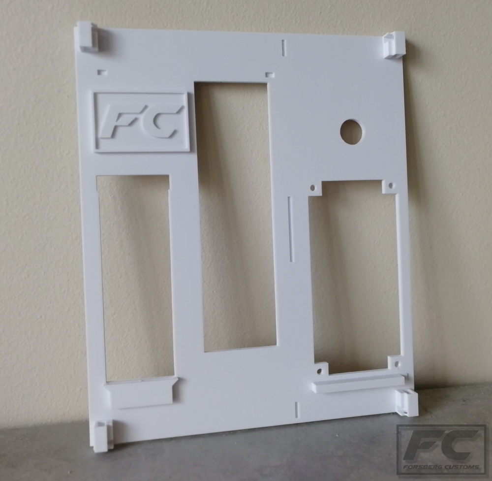 Backpanel of the case