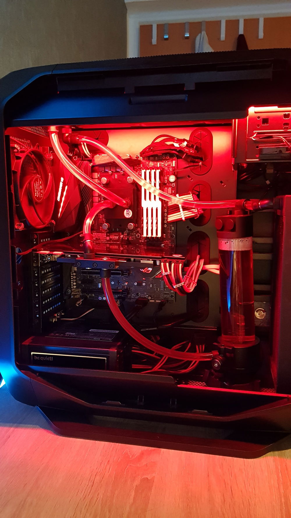 Custom watercooling from EKWB