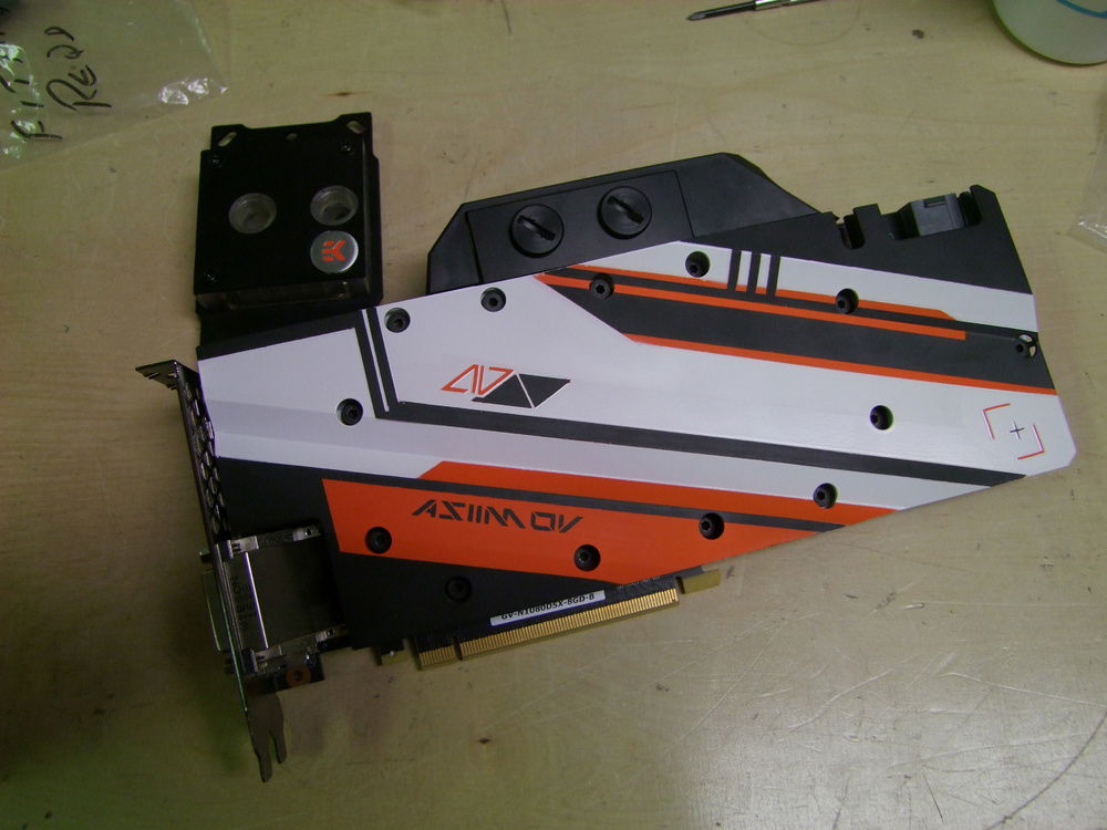 Building process: side by side picture with the CPU block