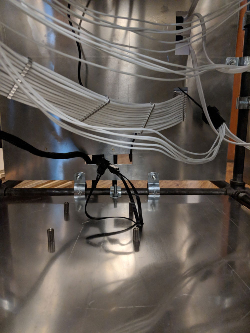 Kept the wires inside the cube