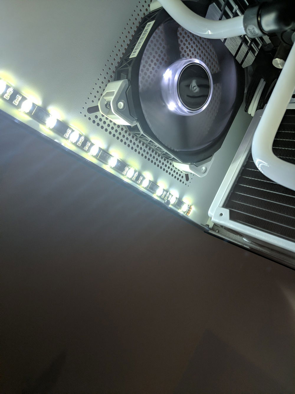 White magnetic LED light strip