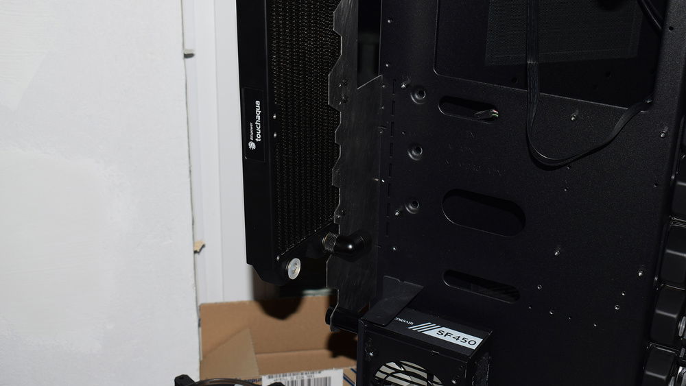 New I/O Panel with custom 240 Rad- holder