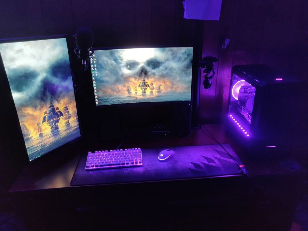 my setup after a few weeks after it was done i do not have that keyboard or mouse anymore