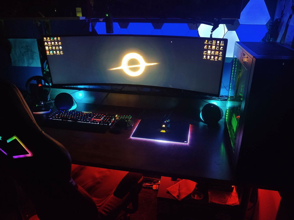 this pic was taken during christmas time thus the green and red colors