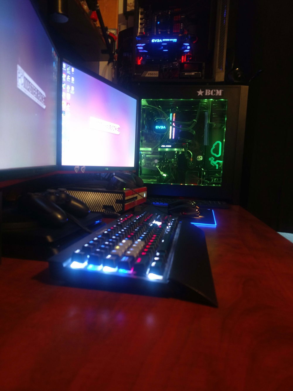 side view... and if you look hard you can see my old rig on top of roxxy (old pic)