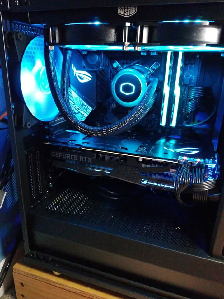 Side view with side panel off.