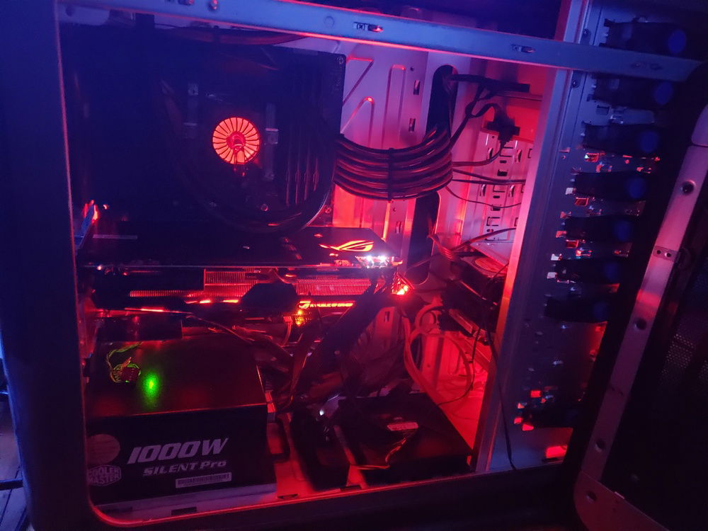 Better look inside of the case.