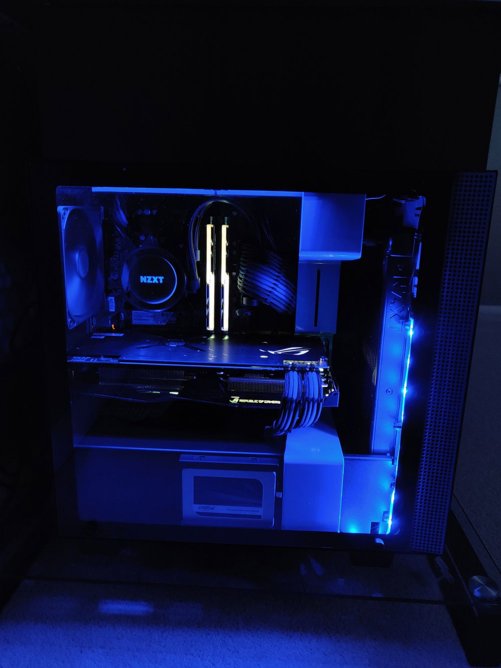 RAM and GPU synced, cycling though colours