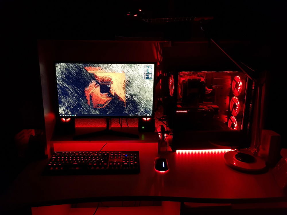 Hole Desk with room lights off