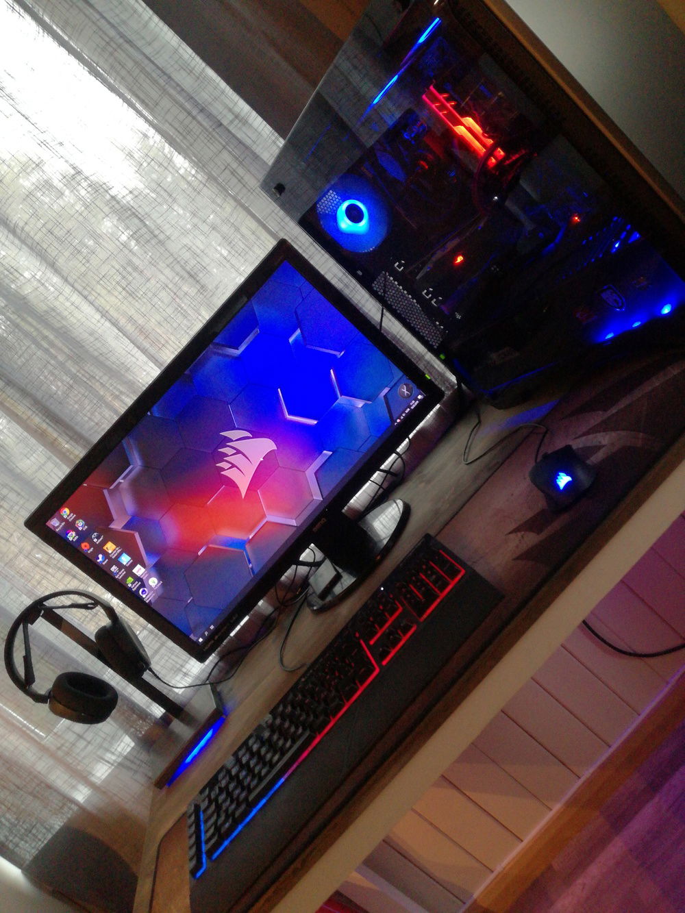 How about a like for my diy headsetstand ;) (rgb ofc)