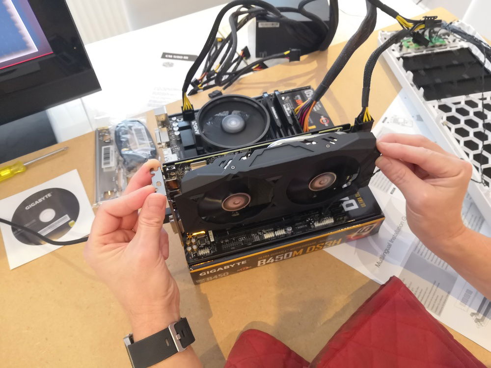 Out of box test to make sure Post occurs