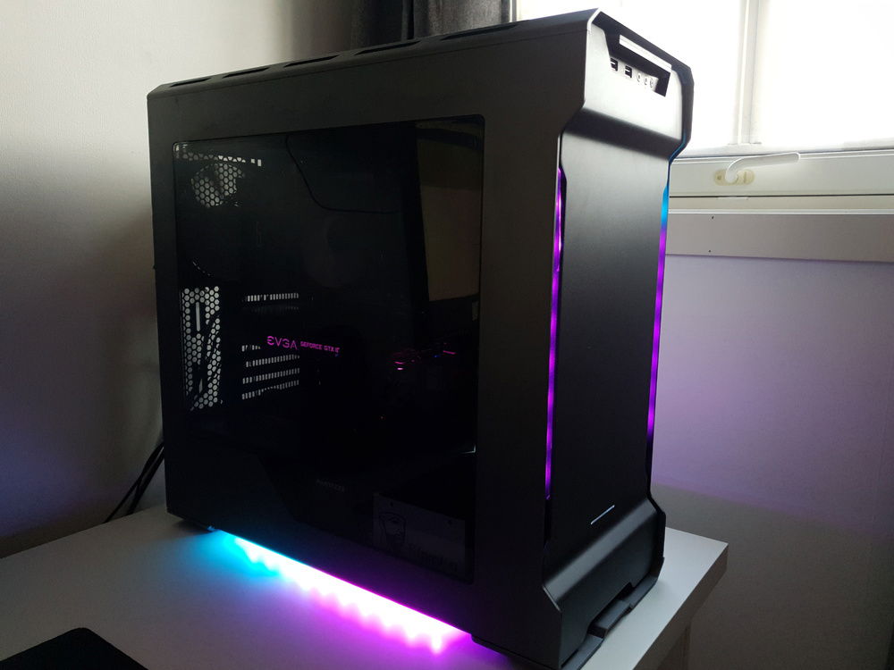 Case underglow with Hue+ lights