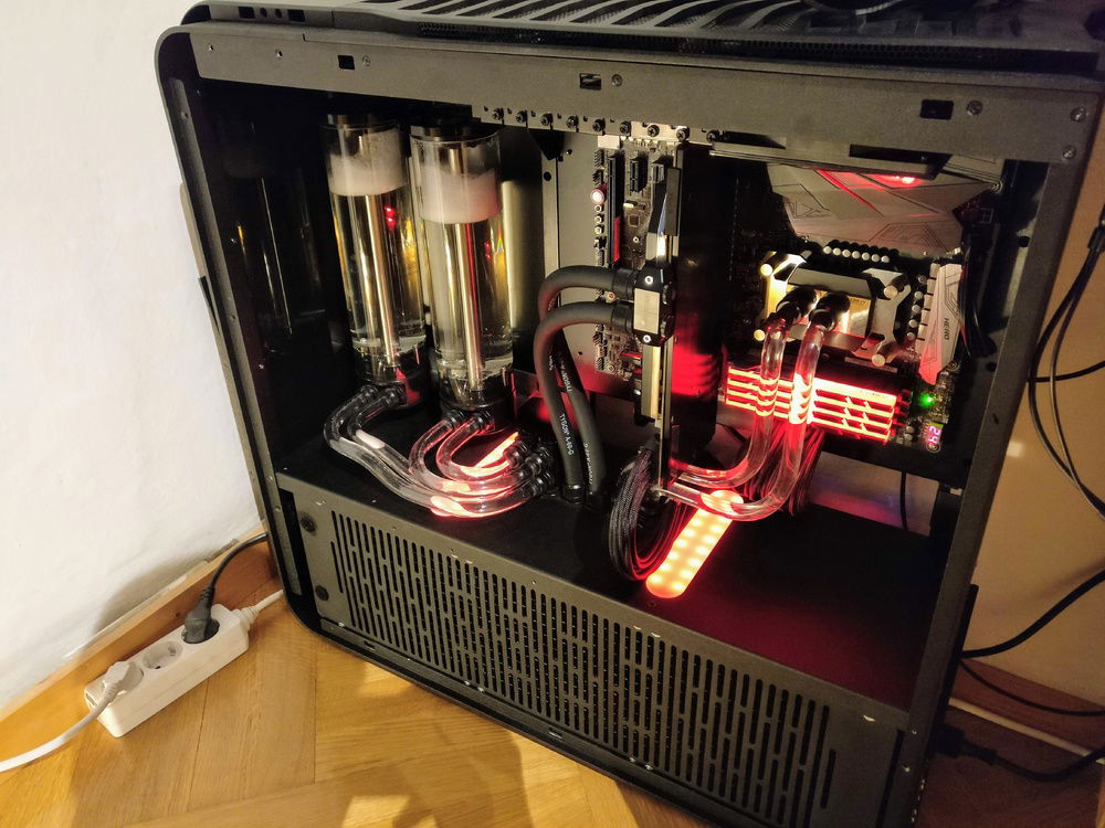 Status Quo. I ditched the tubes for the GPU. They were too ugly for my liking...