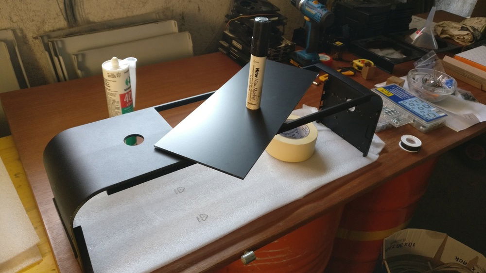 Next stop: Front of the case.