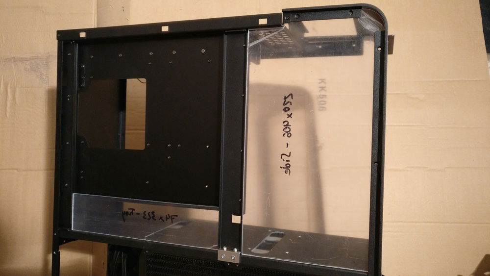 But they fit nicely. Now they only need to be covered with black foil.