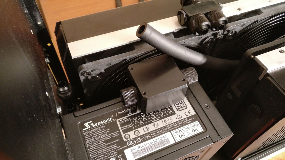 I wanted to put the flowmeter here. But later on I ditched it completely...