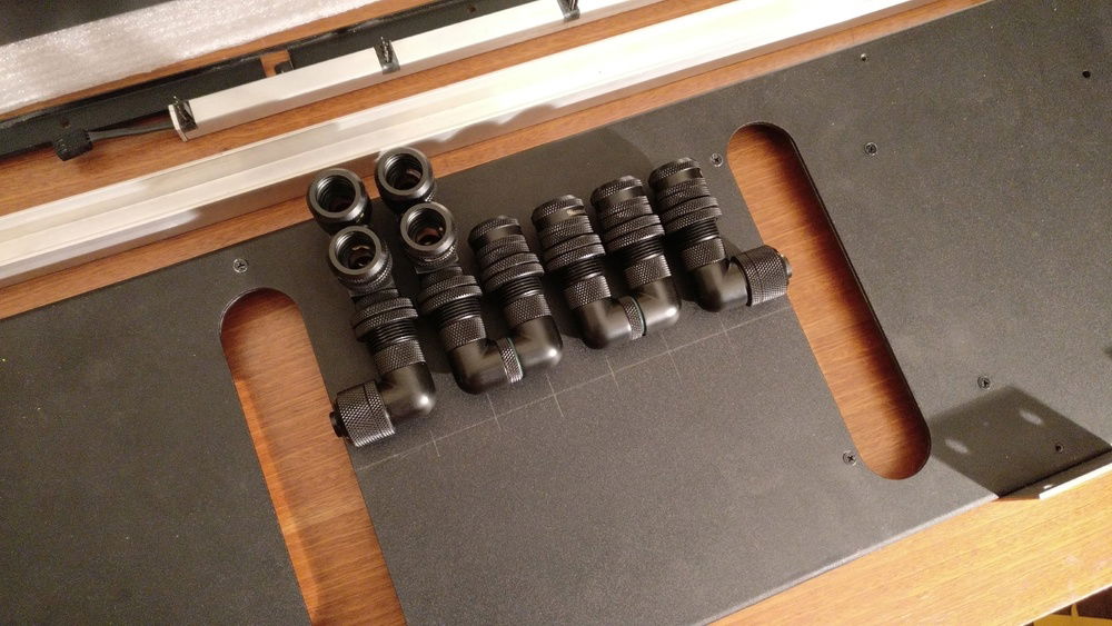 Here's the final layout for the distribution on top of the midplate.