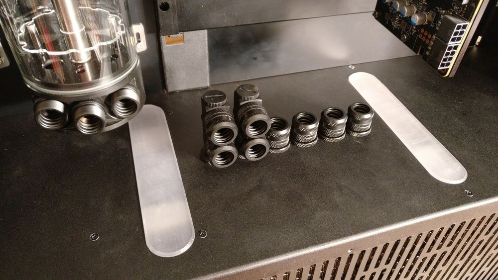 Completely forgot about the acrylic inlays i made. I put LEDs beneath them so a bit of light comes through. :)