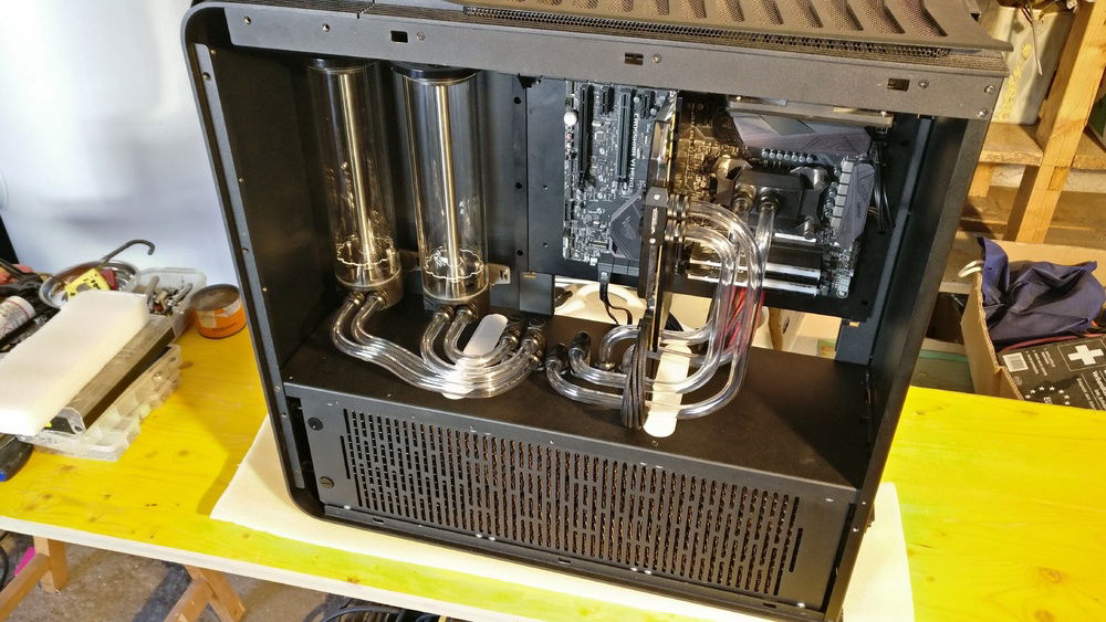 That's why the ones for the CPU and GPU turned out so ugly. Those are both my first try... Can't wait to redo them.