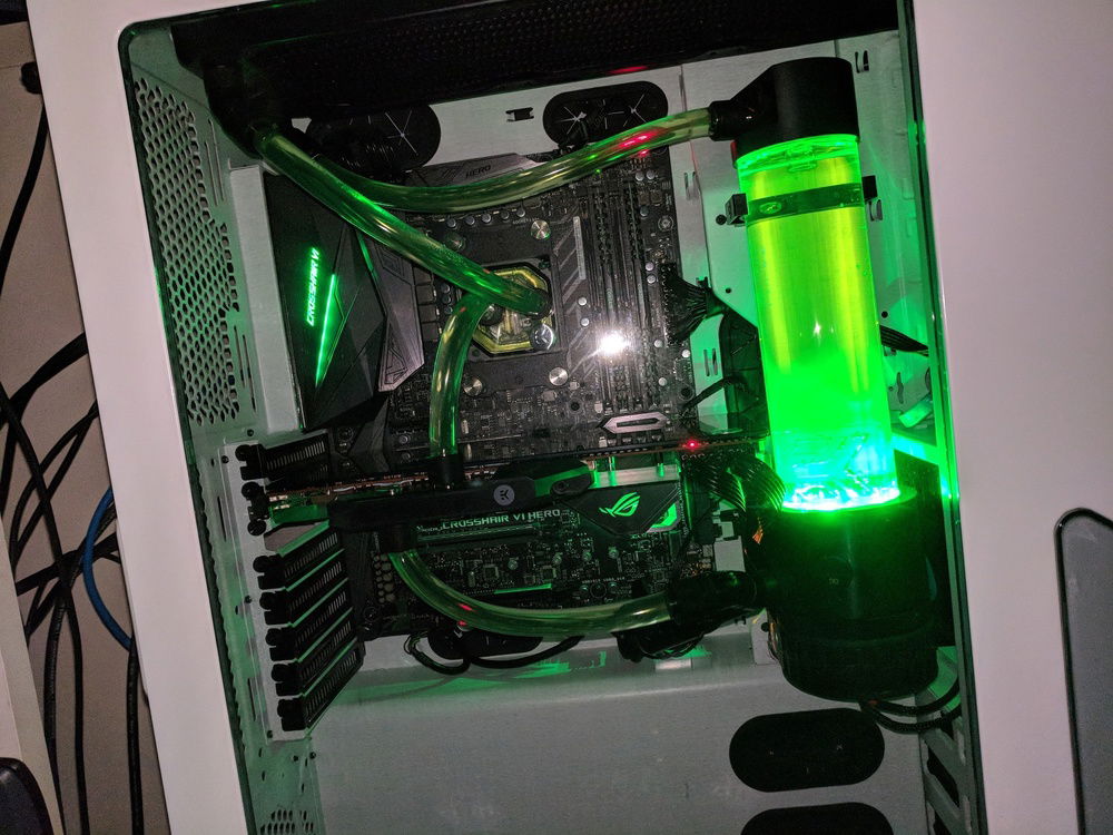 Different lighting look from before I added the m.2 drive and LED strips and halos