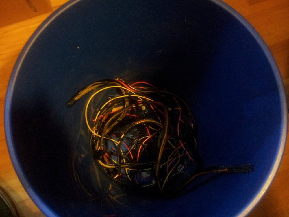 Who needs that much SATA-connections anyways