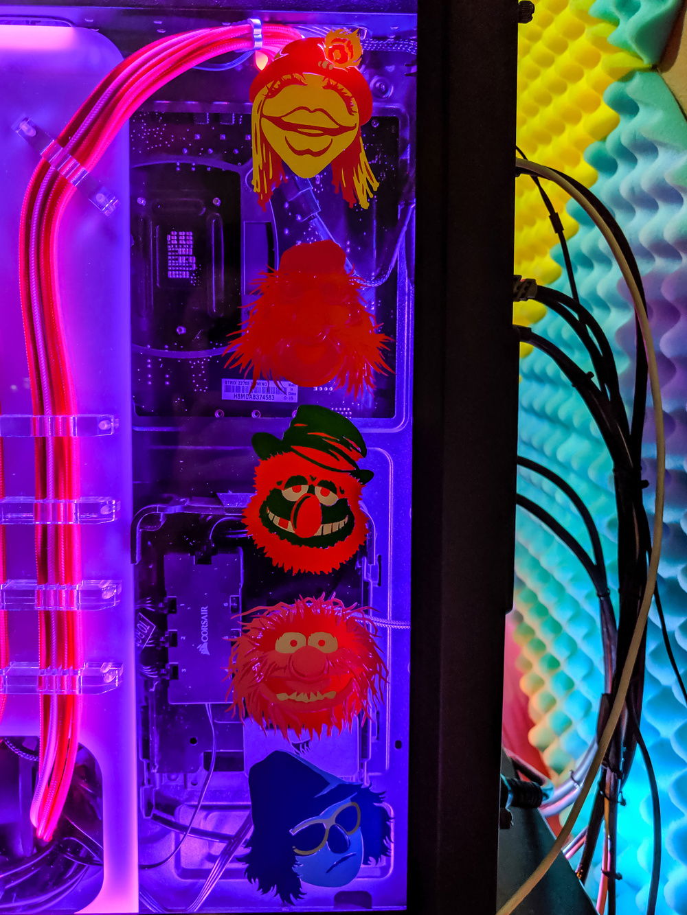 Vinyl decals of Dr.Teeth and the Electric Mayhem's members. Janice, Sgt. Floyd Pepper, Dr. Tooth, Animal and Zoot!