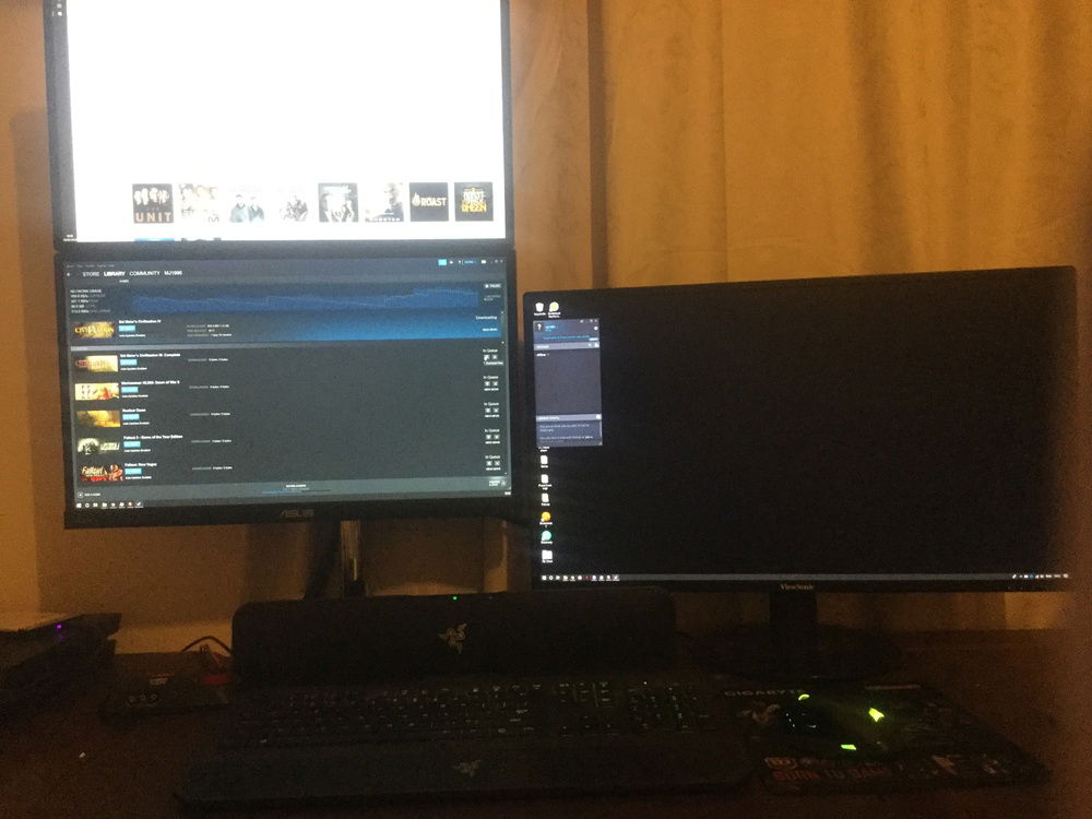 This is the monitor and interface setup