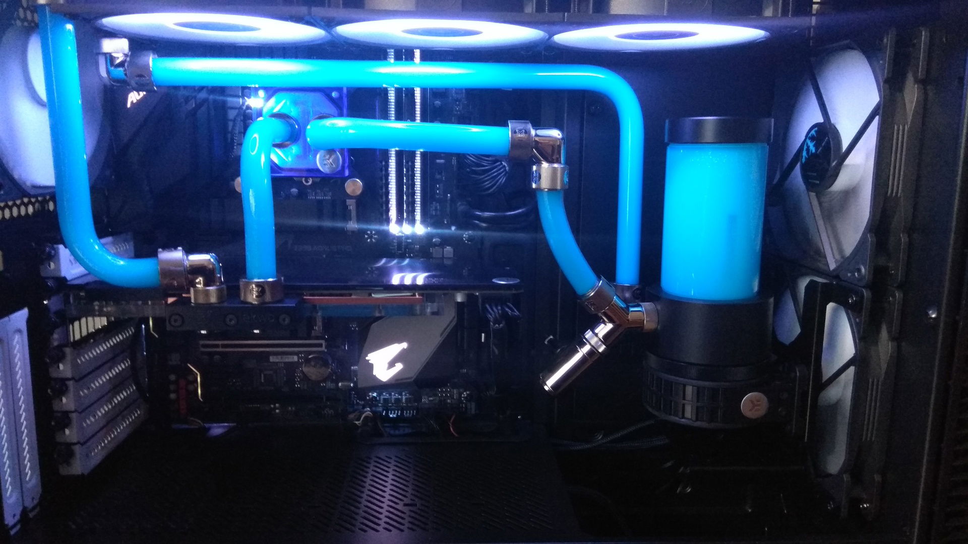 First custom watercooling build » builds.gg