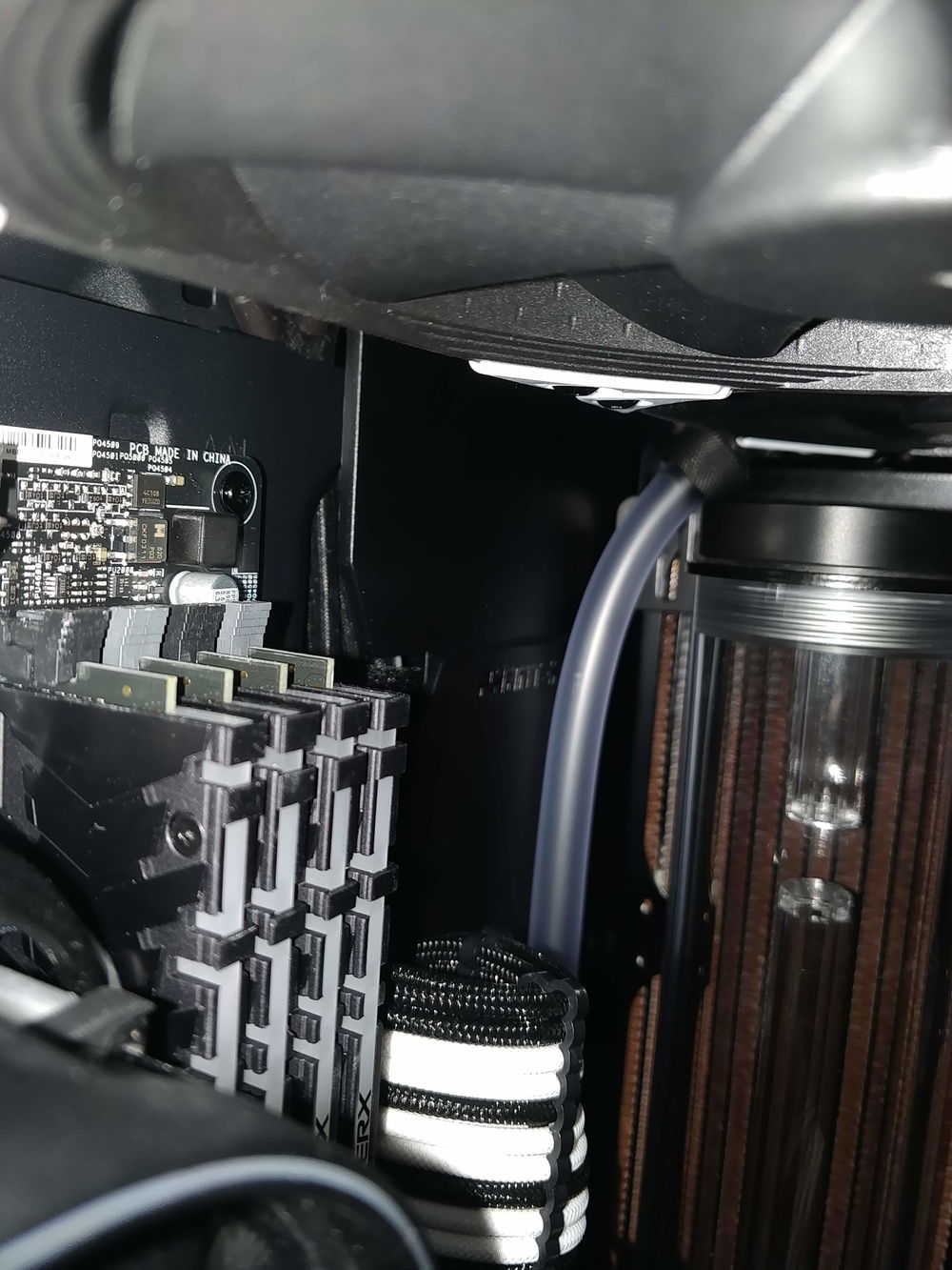 Top Rad xFlow with Adapters behind pump to bottom Rad inlet