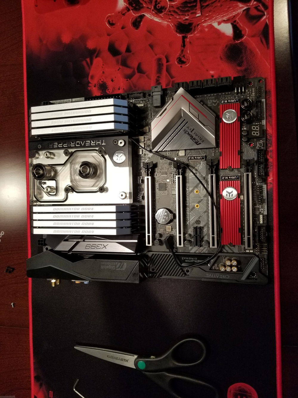 X399 MB with EKWB X399 monoblock and M.2 heatsinks installed