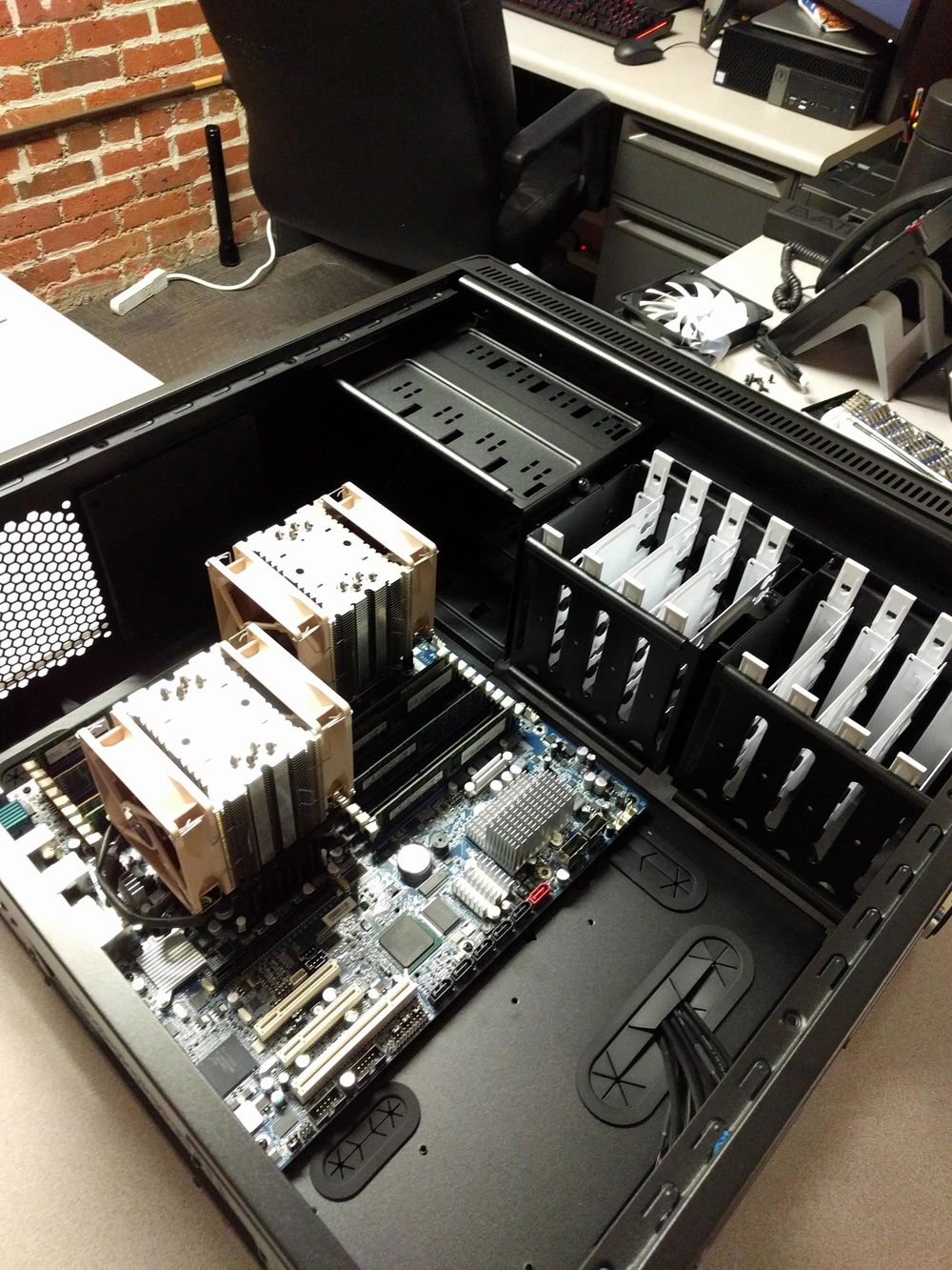 TITAN unRAID Server » builds.gg