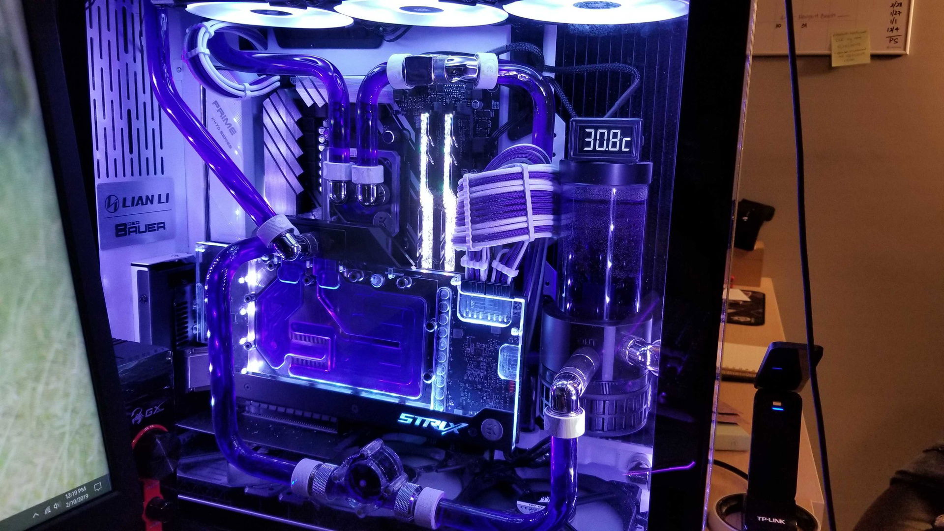 AMD Purple and White » builds.gg