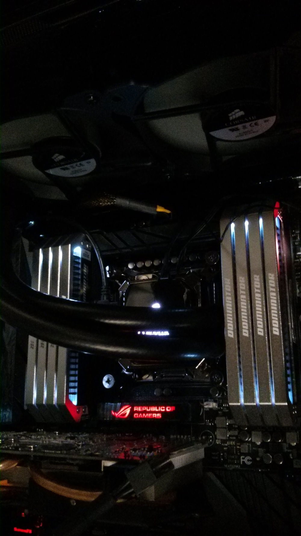 Corsair Dominator Platinum, 64GB RAM.