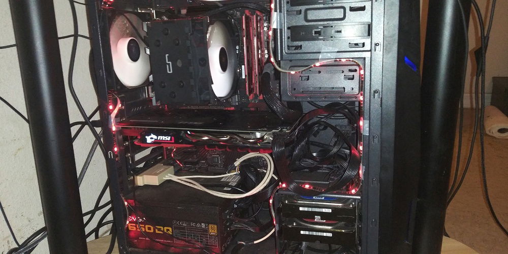 yes, i know the cables are a mess, just been lasy to get them fixed