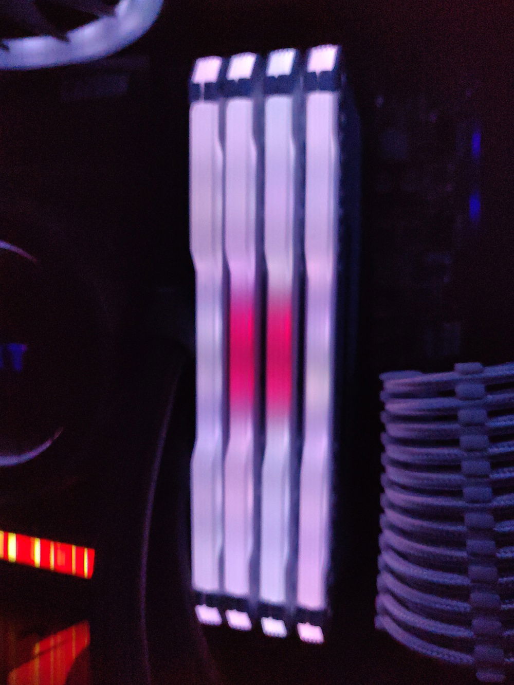 32GB Corsair Vengeance RGB Pro as Japan Flag