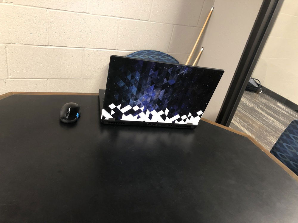 The extra addition ;)

(Lenovo P52, Intel i7 - 8750H, P1000 GPU, 512 SSD, 16 GB Ram)