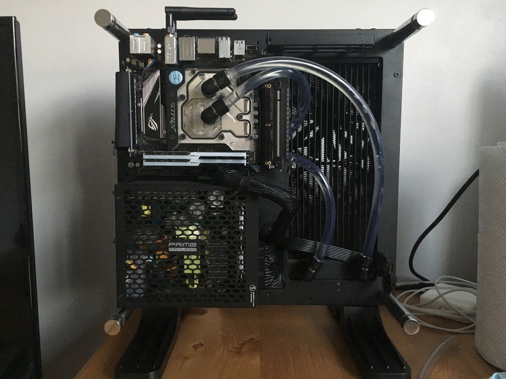 Motherboard EK monoblock installed. Tubing and pump/reservoir combo unit installed. Loop now filled.