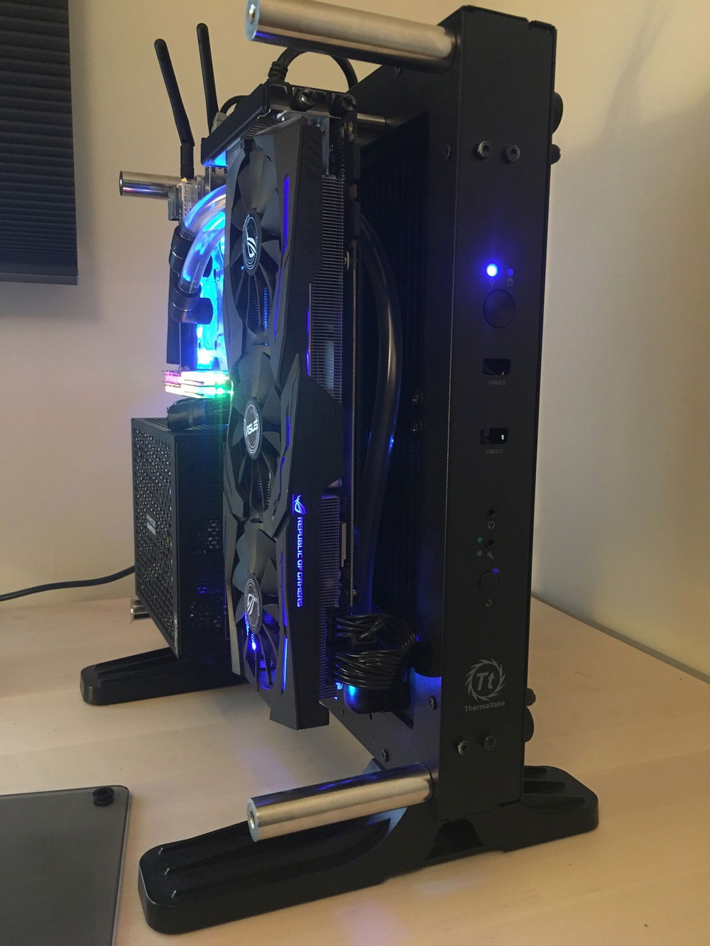 Front panel USB 3 sockets had to go because they are extremely bulky and got in the way of the radiator.