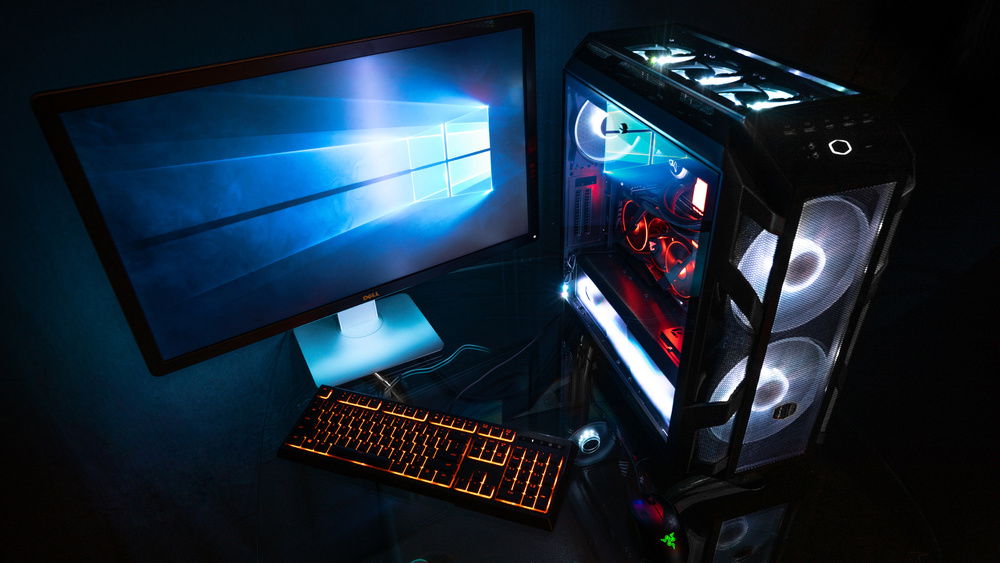 The finished build with a "Fire and Ice" theme.