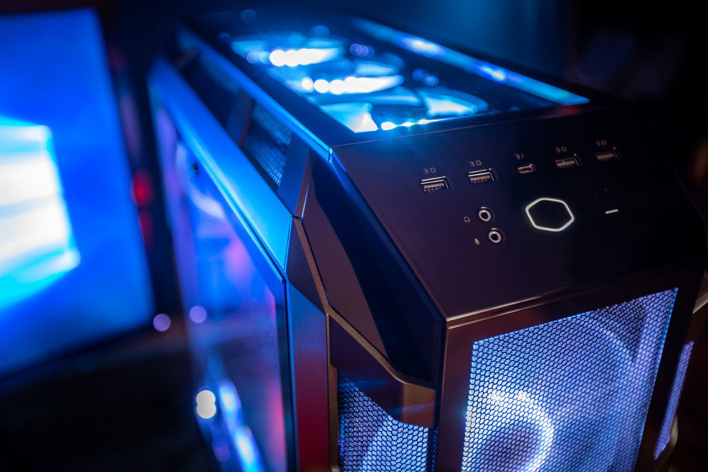 The finished build with a "Fire and Ice" theme.