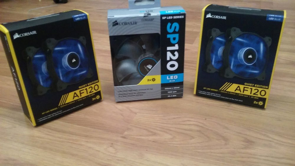 Old Case Fans (Only using 1 SP120 BLUE and 1 AF 120 BLUE for the 212 EVO)