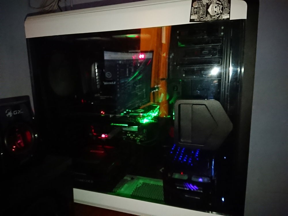 Dat acrylic window scratch with strong air. Really...
