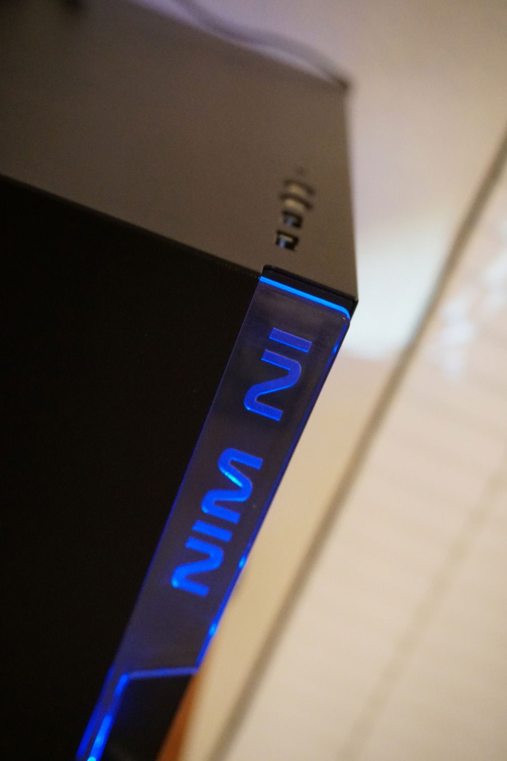Another up close of the InWin logo