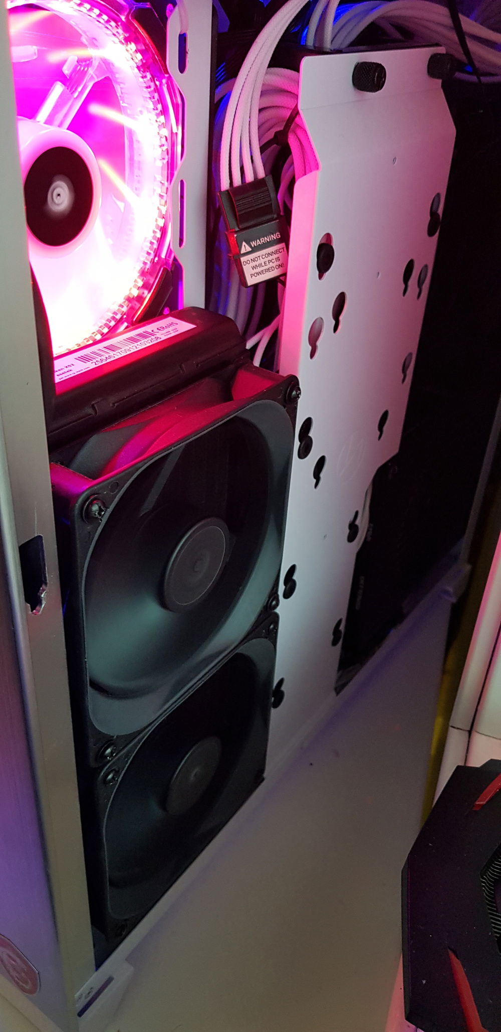 1mm clearance from the backpanel