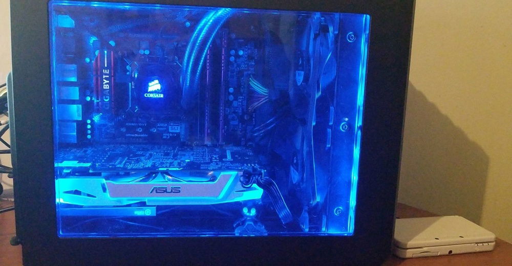 completed build, with my little heartless as a gpu stand to prevent sagging.