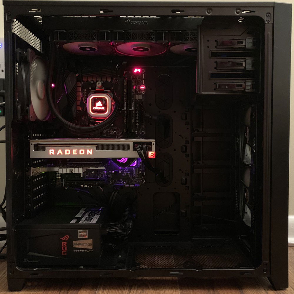 Inside the 750d case.