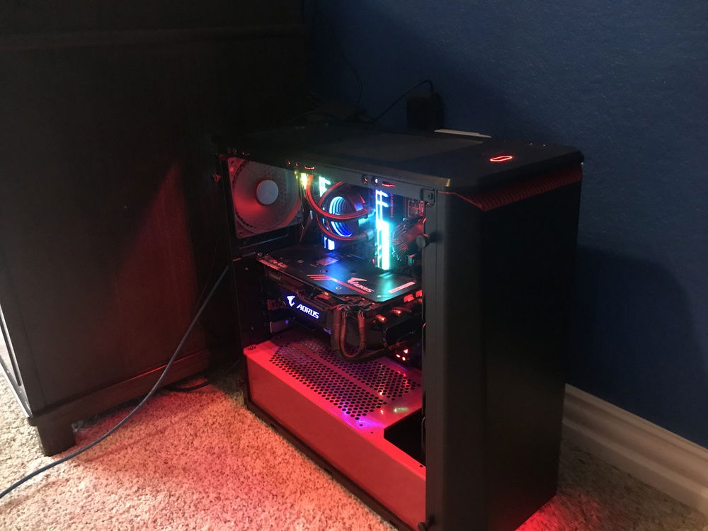 This is the full PC sitting inside the Phanteks P400s Tempered Glass Case.