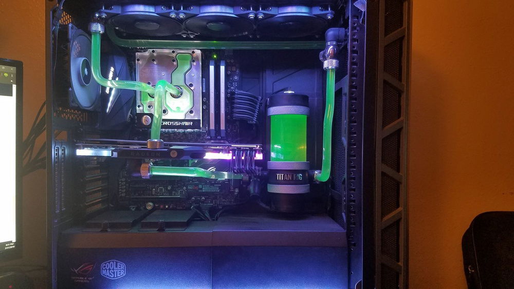 Set the lighting to "white" for a cleaner view of things here.