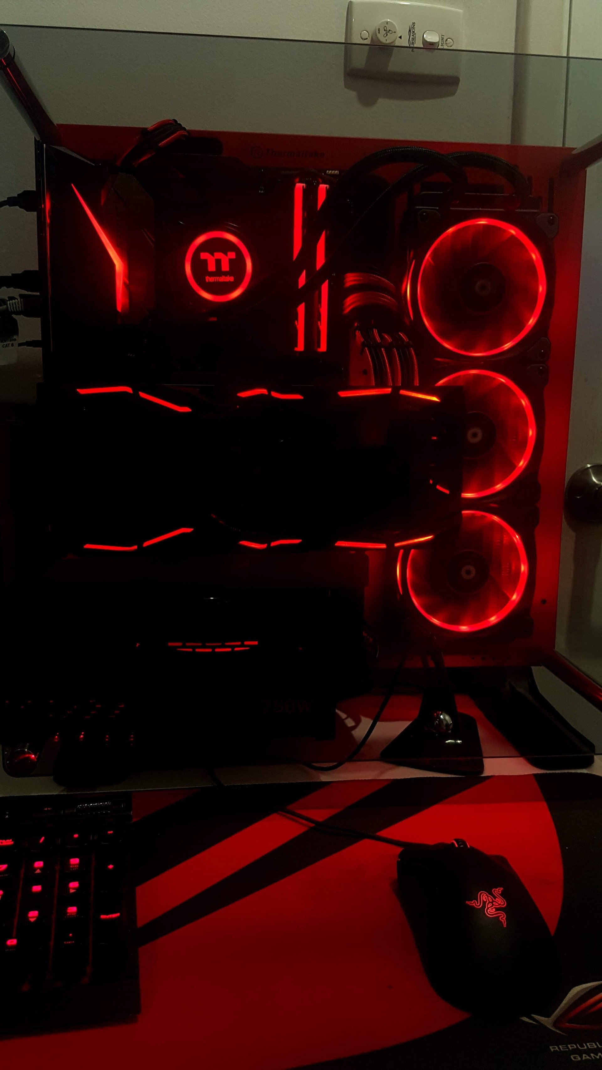 RGB by day. RED by night. » builds.gg